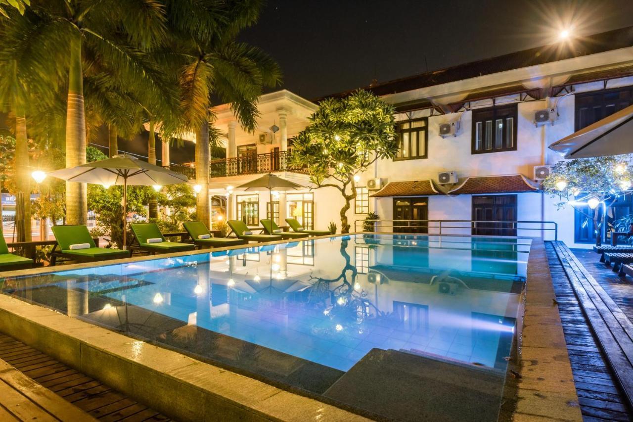 Nostalgia Hotel And Spa Hoi An Exterior photo