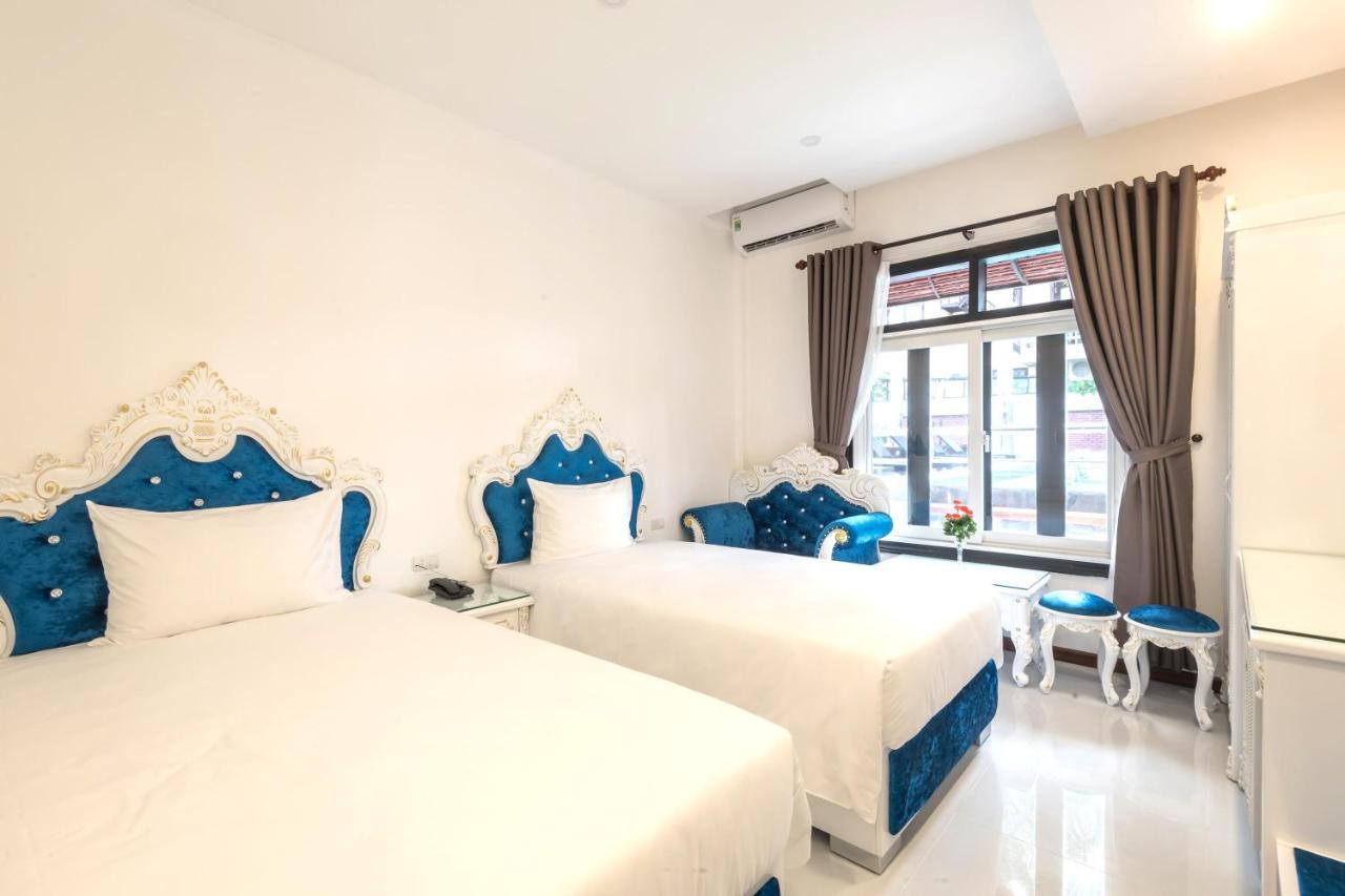 Nostalgia Hotel And Spa Hoi An Exterior photo